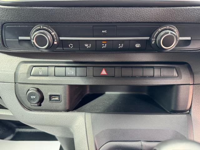 2020 Peugeot Expert L1 1400 2.0 Bluehdi 120 Professional Van EURO 6 (NU70HVR) Image 28