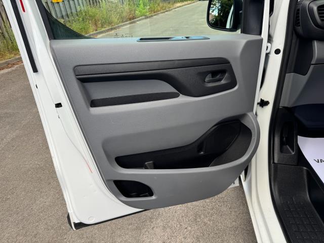 2020 Peugeot Expert L1 1400 2.0 Bluehdi 120 Professional Van EURO 6 (NU70HVR) Image 37