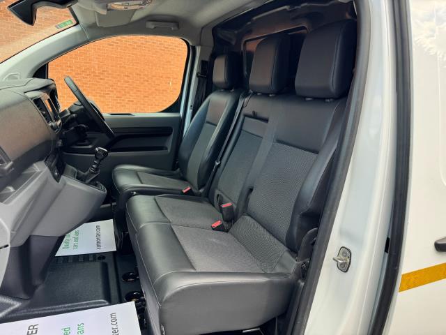 2020 Peugeot Expert L1 1400 2.0 Bluehdi 120 Professional Van EURO 6 (NU70HVR) Image 33