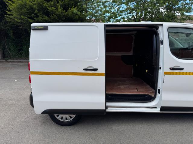 2020 Peugeot Expert L1 1400 2.0 Bluehdi 120 Professional Van EURO 6 (NU70HVR) Image 48