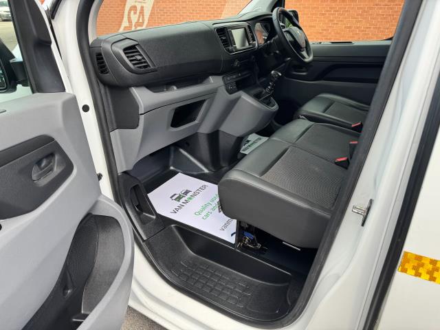 2020 Peugeot Expert L1 1400 2.0 Bluehdi 120 Professional Van EURO 6 (NU70HVR) Image 30