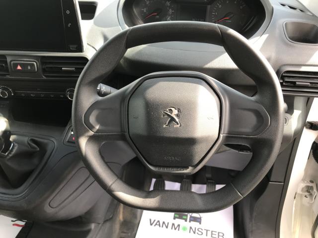 2020 Peugeot Partner 1000 1.5 Bluehdi 100 Professional Van (NU70HYJ) Image 17