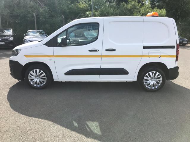 2020 Peugeot Partner 1000 1.5 Bluehdi 100 Professional Van (NU70HYJ) Image 4