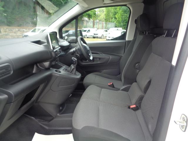 2020 Peugeot Partner 1000 1.5 Bluehdi 100 Professional Van (NU70HZG) Image 12