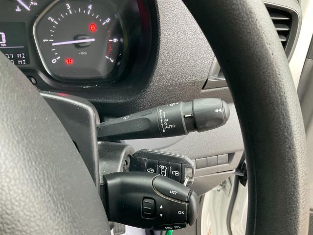 2020 Peugeot Expert 1200 1.5 Bluehdi 100 Professional Van (NU70HZR) Image 35