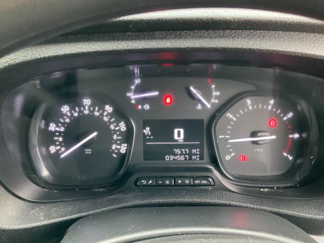 2020 Peugeot Expert 1200 1.5 Bluehdi 100 Professional Van (NU70HZR) Image 21
