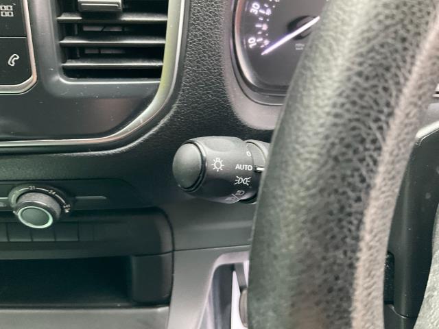 2020 Peugeot Expert 1200 1.5 Bluehdi 100 Professional Van (NU70HZR) Image 33