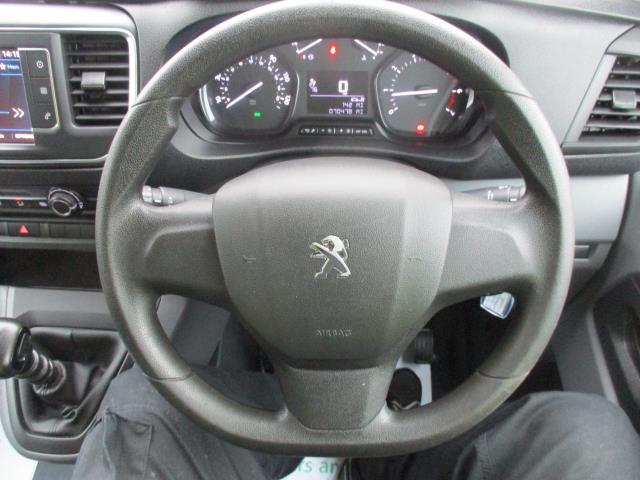 2020 Peugeot Expert 1400 2.0 Bluehdi 120 Professional Van (NU70KYW) Image 14