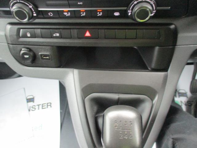 2020 Peugeot Expert 1400 2.0 Bluehdi 120 Professional Van (NU70KYW) Image 23
