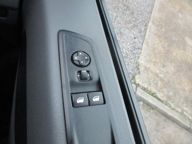 2020 Peugeot Expert 1400 2.0 Bluehdi 120 Professional Van (NU70KYW) Image 16