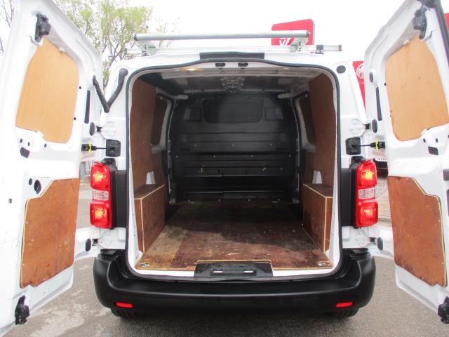 2020 Peugeot Expert 1400 2.0 Bluehdi 120 Professional Van (NU70KYW) Image 29