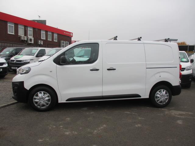 2020 Peugeot Expert 1400 2.0 Bluehdi 120 Professional Van (NU70KYW) Image 8