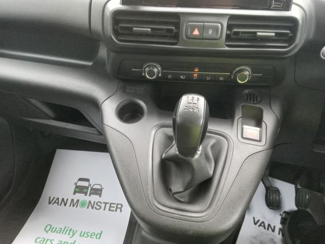 2020 Peugeot Partner 1000 1.5 Bluehdi 100 Professional Van (NU70LHA) Image 26