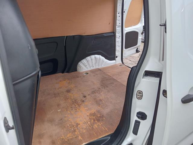 2020 Peugeot Partner 1000 1.5 Bluehdi 100 Professional Van (NU70LHA) Image 14