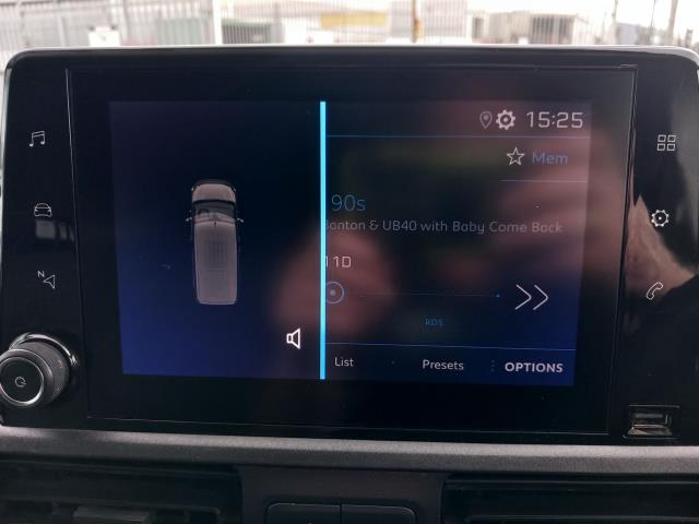 2020 Peugeot Partner L2 950 1.5BLUE HDI 100PS PROFESSIONAL EURO 6 (NU70LLX) Image 22