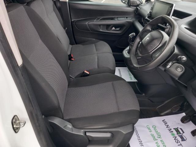 2020 Peugeot Partner L2 950 1.5BLUE HDI 100PS PROFESSIONAL EURO 6 (NU70LLX) Image 15