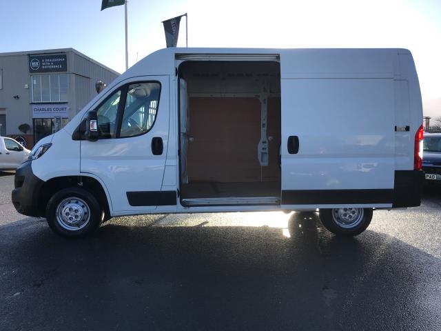 2020 Peugeot Boxer 335 L2 H2 PROFESSIONAL 140Ps EURO 6 (NU70LWH) Image 10