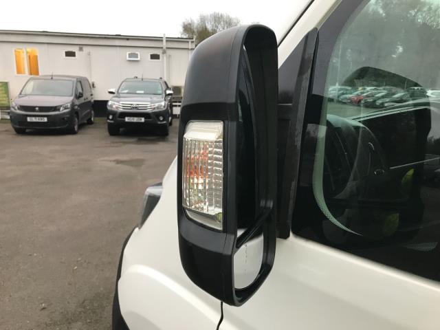 2020 Peugeot Boxer 2.2 Bluehdi H2 Professional Van 140Ps (NU70LWW) Image 17