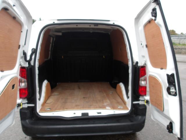 2020 Peugeot Partner 1000 1.5 Bluehdi 100 Professional Van (NU70NWD) Image 17