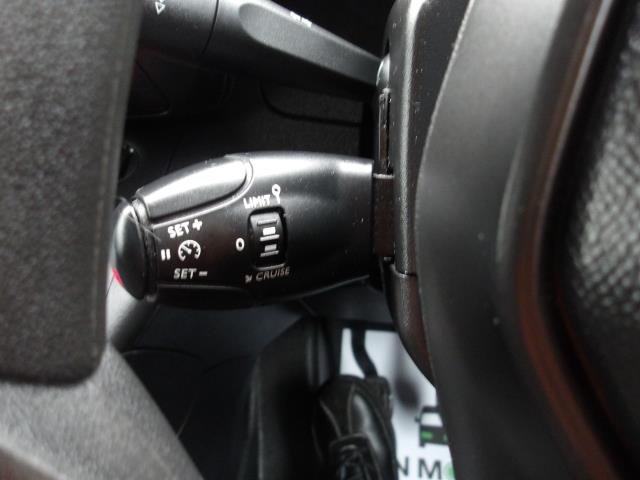 2020 Peugeot Partner 1000 1.5 Bluehdi 100 Professional Van (NU70NWD) Image 29