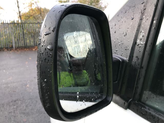 2020 Peugeot Expert 1400 2.0BLUE HDI 120PS PROFESSIONAL EURO 6 (NU70UCW) Image 38