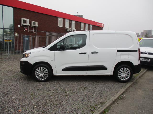 2020 Peugeot Partner 1000 1.5 Bluehdi 100 Professional Van (NU70ULN) Image 7