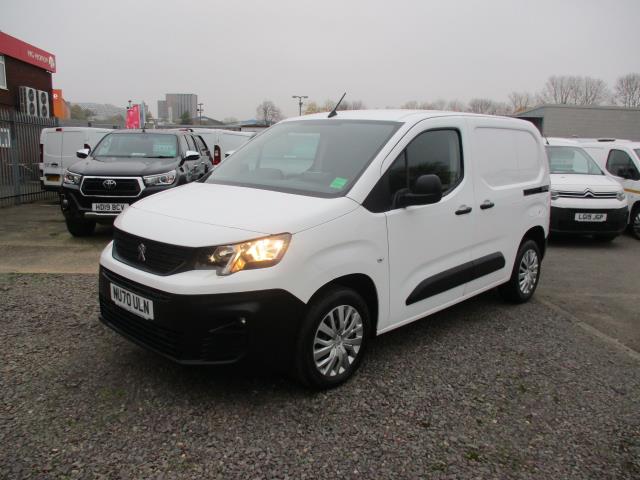 2020 Peugeot Partner 1000 1.5 Bluehdi 100 Professional Van (NU70ULN) Image 8