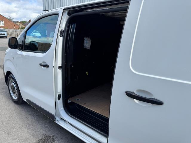 2020 Peugeot Expert 1400 2.0 Bluehdi 120 Professional Van (NU70USZ) Image 43