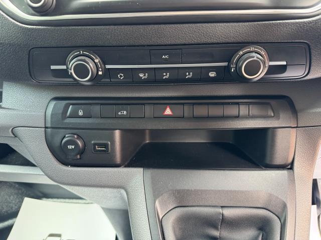 2020 Peugeot Expert 1400 2.0 Bluehdi 120 Professional Van (NU70USZ) Image 27