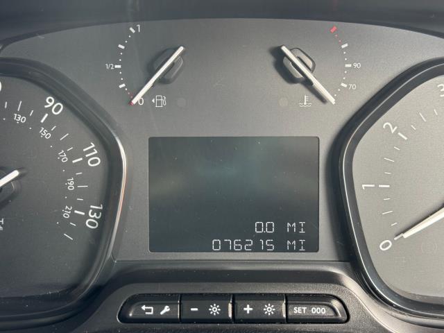 2020 Peugeot Expert 1400 2.0 Bluehdi 120 Professional Van (NU70USZ) Image 12