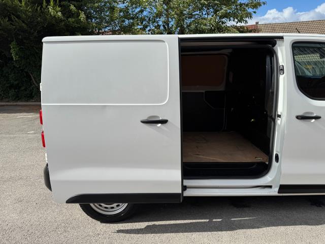 2020 Peugeot Expert 1400 2.0 Bluehdi 120 Professional Van (NU70USZ) Image 48