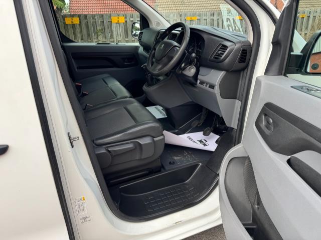 2020 Peugeot Expert 1400 2.0 Bluehdi 120 Professional Van (NU70USZ) Image 13