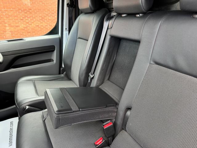 2020 Peugeot Expert 1400 2.0 Bluehdi 120 Professional Van (NU70USZ) Image 34