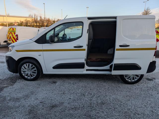 2020 Peugeot Partner 1000 1.5 Bluehdi 100 Professional Van (NU70VRD) Image 6