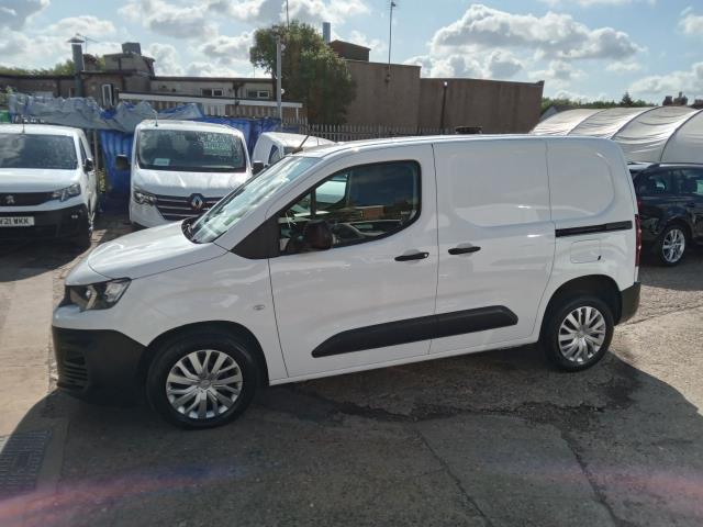 2020 Peugeot Partner 1000 1.5 Bluehdi 100 Professional Van (NU70VRL) Image 4