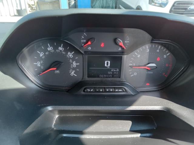 2020 Peugeot Partner 1000 1.5 Bluehdi 100 Professional Van (NU70VRL) Image 26