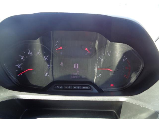 2020 Peugeot Partner 950 1.5 Bluehdi 100 Professional Van (NU70VTK) Image 22