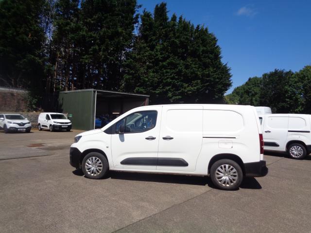 2020 Peugeot Partner 950 1.5 Bluehdi 100 Professional Van (NU70VTK) Image 7