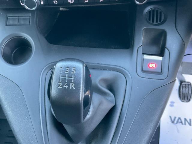 2020 Peugeot Partner 950 1.5 Bluehdi (LONG) 100 Professional Van (NU70VTT) Image 26