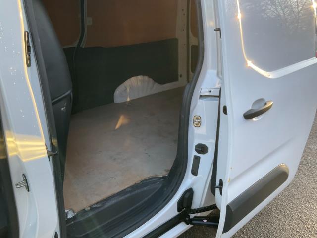 2020 Peugeot Partner 950 1.5 Bluehdi (LONG) 100 Professional Van (NU70VTT) Image 8