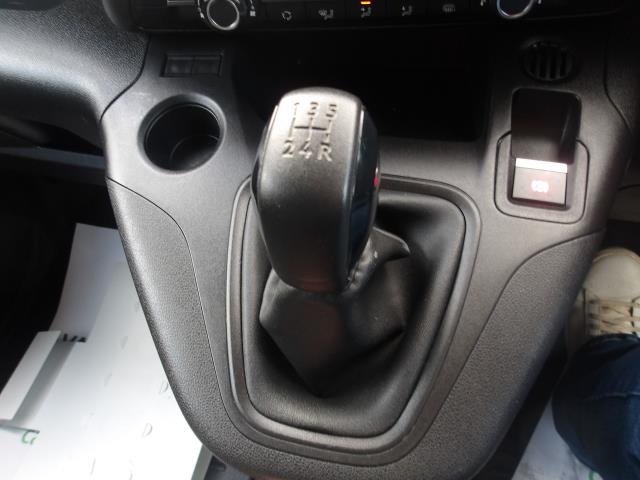 2020 Peugeot Partner 950 1.5 Bluehdi 100 Professional Van (NU70VUS) Image 27