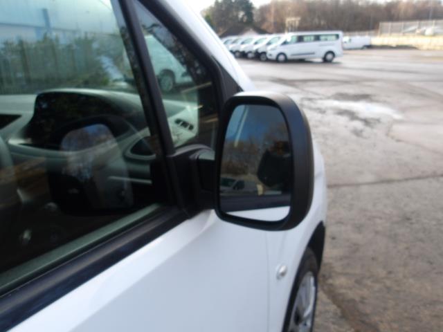 2020 Peugeot Partner 950 1.5 Bluehdi 100 Professional Van (NU70VUS) Image 12