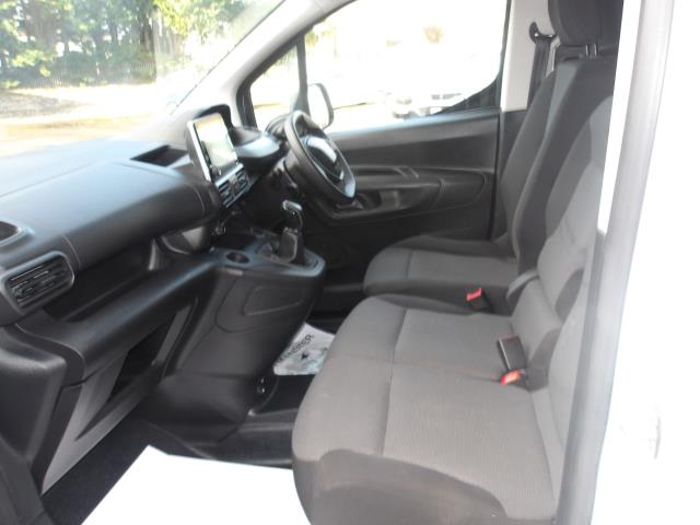 2020 Peugeot Partner 950 1.5 Bluehdi 100 Professional Van (NU70VUS) Image 15