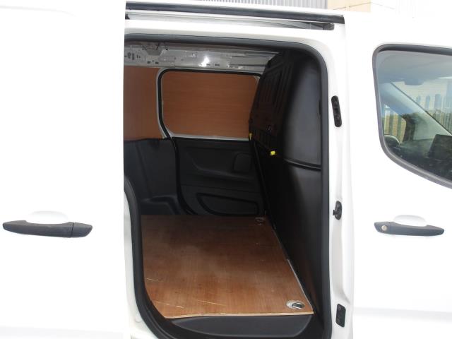 2020 Peugeot Partner 950 1.5 Bluehdi 100 Professional Van (NU70VUS) Image 19