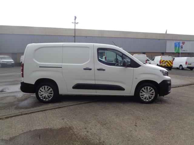 2020 Peugeot Partner 950 1.5 Bluehdi 100 Professional Van (NU70VVS) Image 2
