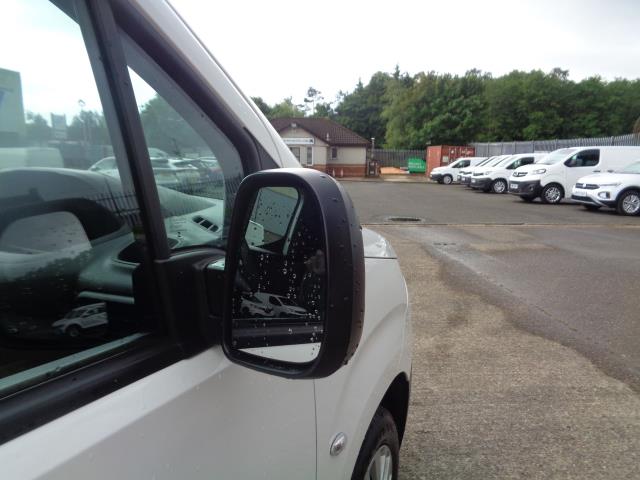 2020 Peugeot Partner 950 1.5 Bluehdi 100 Professional Van (NU70VVS) Image 11