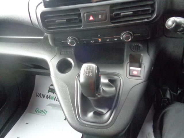 2020 Peugeot Partner 950 1.5 Bluehdi 100 Professional Van (NU70VVS) Image 27