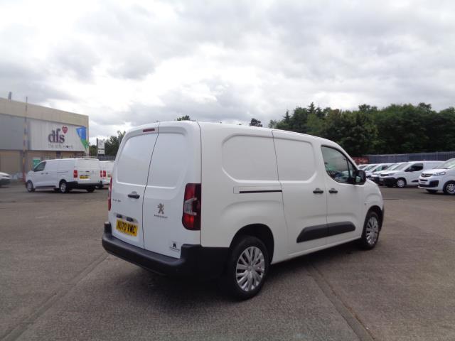 2020 Peugeot Partner 950 1.5 Bluehdi 100 Professional Van (NU70VWC) Image 3