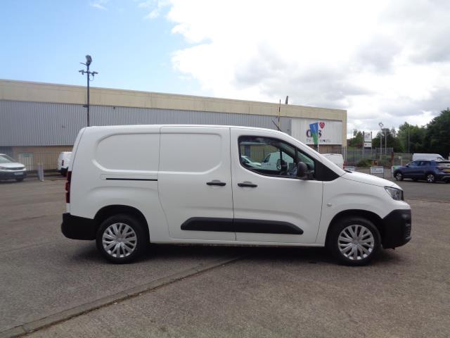 2020 Peugeot Partner 950 1.5 Bluehdi 100 Professional Van (NU70VWC) Image 2
