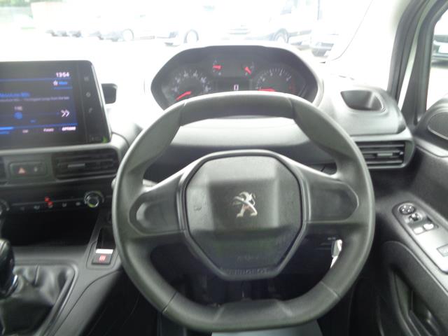 2020 Peugeot Partner 950 1.5 Bluehdi 100 Professional Van (NU70VWC) Image 22
